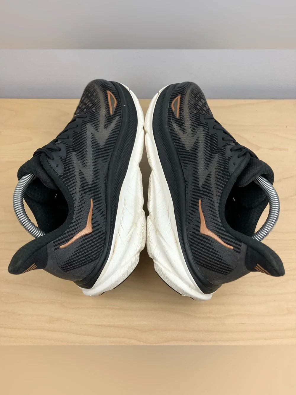 Hoka One One Women’s Size 10.0 B Clifton 9 Black Rose Gold Athletic Running Shoe